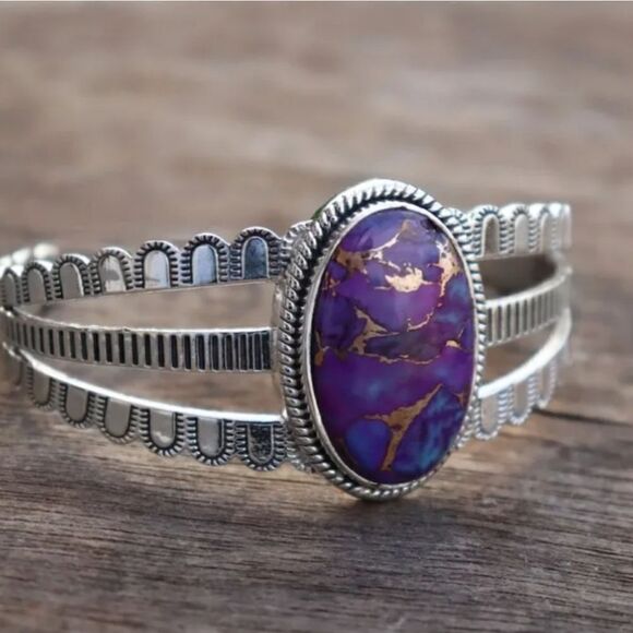 Jewelry - Silver cuff bracelet with blue purple stone
